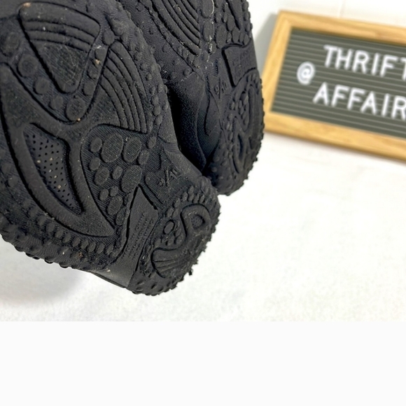 BATMAN UNISEX WATER SWIM SHOES TODDLER BOYS SIZE LARGE (9-10) - Picture 5 of 12